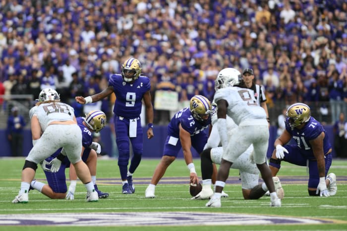 Oct 14, 2023; Seattle, Washington, USA; Washington Huskies quarterback Michael Penix Jr. (9) during the game against the Oregon Ducks at Alaska Airlines Field at Husky Stadium. Mandatory Credit: Steven Bisig-USA TODAY Sports